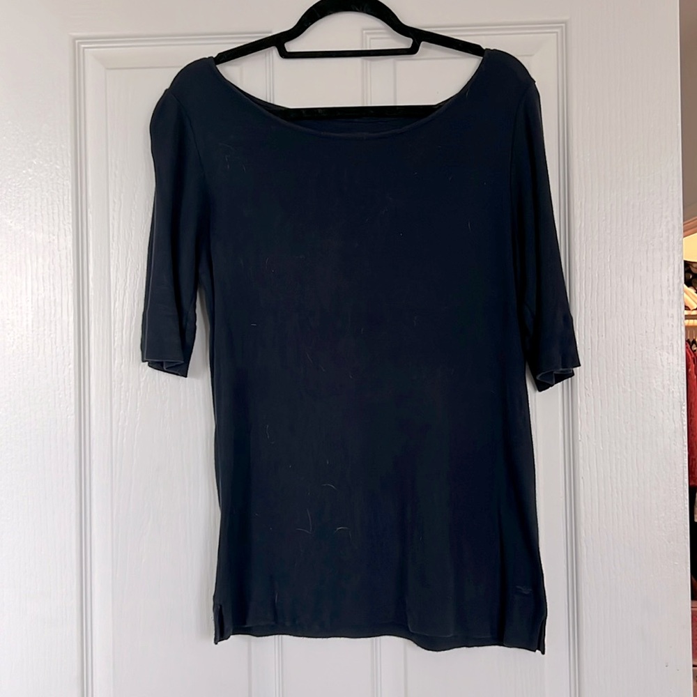 Vineyard Vines Navy Boatneck Quarter Length sleeve - M